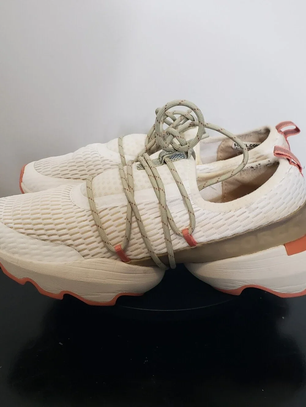 Sorel Kinetic Impact Lace Shoes Womens Sz 9.5 Sea Salt White Tan Orange Mesh